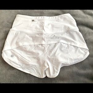 Lululemon speed up 2.5 high rise shorts